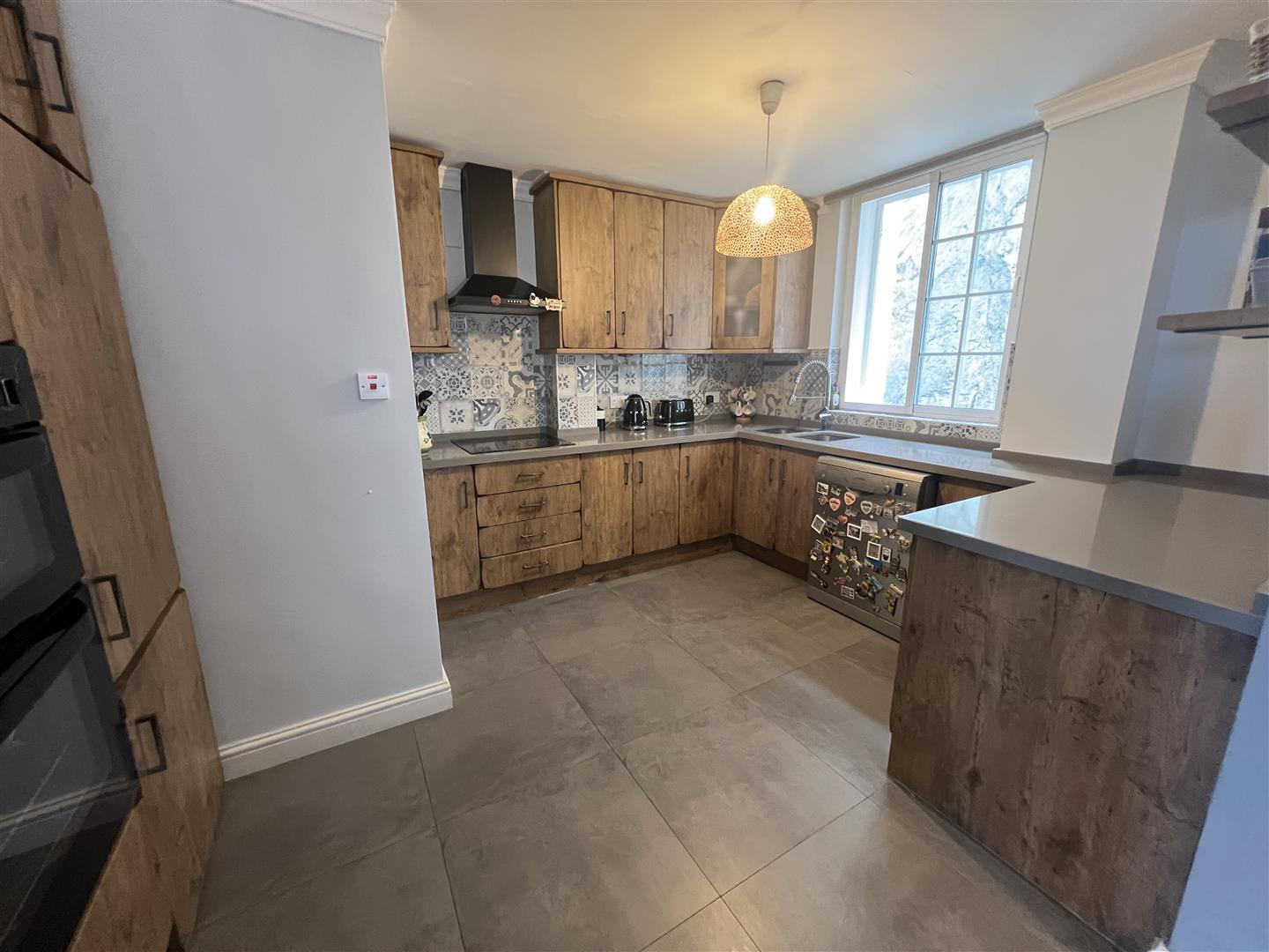 Image of Apartment - 4 Bedrooms - 2 Bathrooms for Sale in Sunset Close-Gibraltar, Image 3